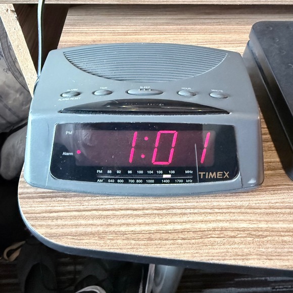 Timex Other - Timex T229B AM/FM Digital Alarm Clock Radio Red LED Display Gray Tested Works